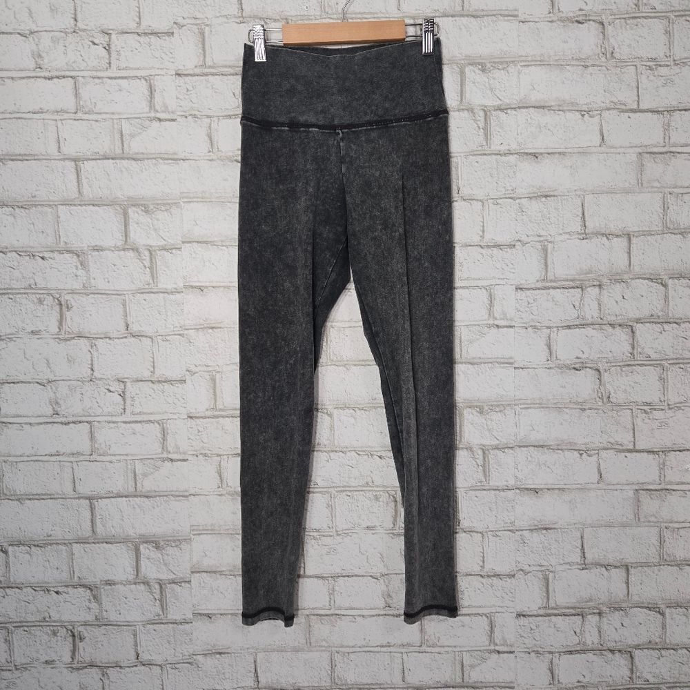 aerie gray distressed style leggings‎